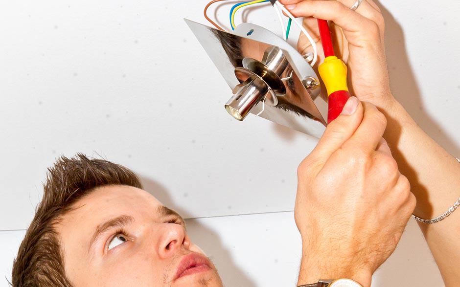 tarif horaire d'un électricien Paris 6
